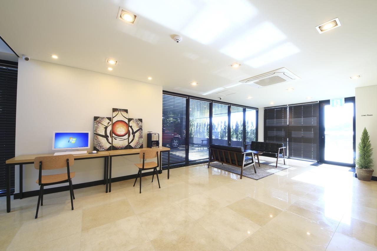 Hotel Yeon Seogwipo Luaran gambar